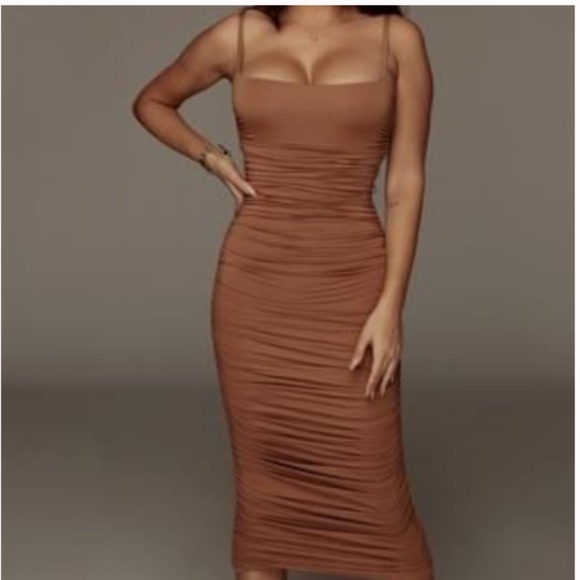 JLUXLABEL Dresses & Skirts - JLUXLABEL WYNTER RUCHED DRESS